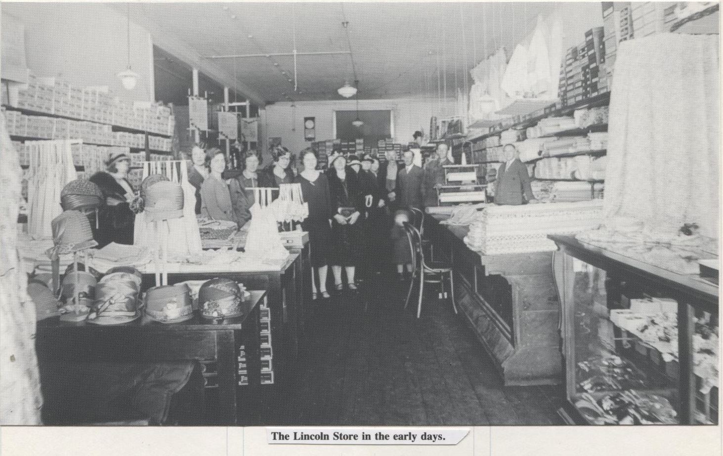 Business - Retail Lincoln Store